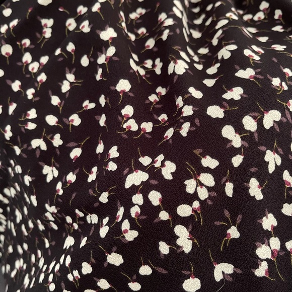 Black pattern tie waist shorts - Picture 4 of 4